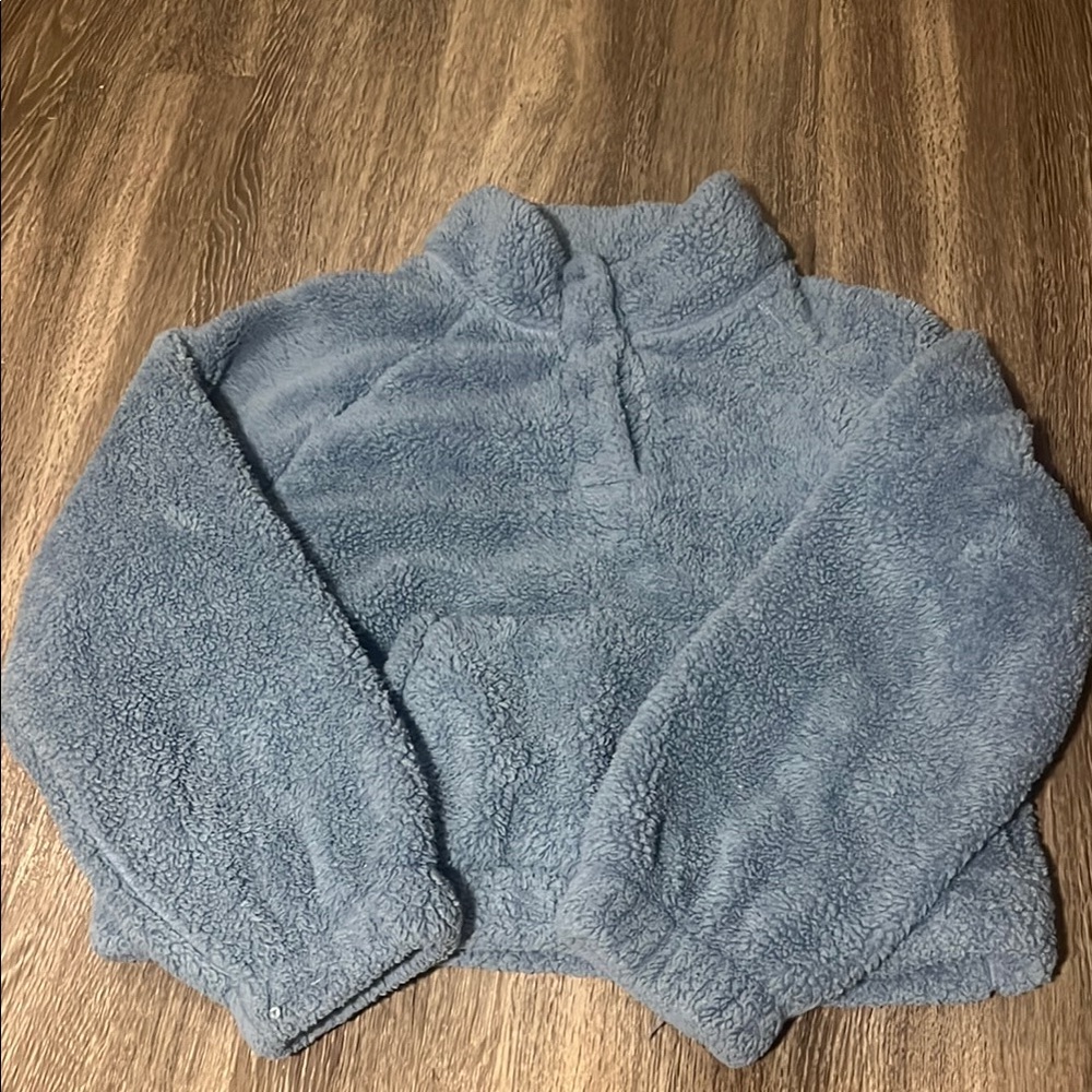 Woman’s Aeropostale blue sherpa jacket